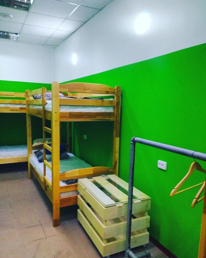 Yourhostel Дорогожичи Киев Екстериор снимка