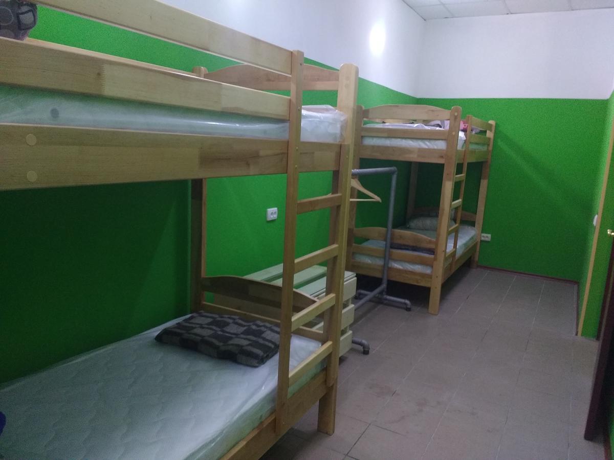 Yourhostel Дорогожичи Киев Екстериор снимка