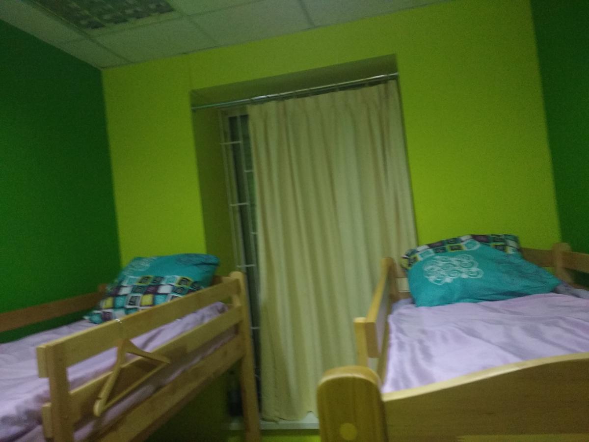 Yourhostel Дорогожичи Киев Екстериор снимка