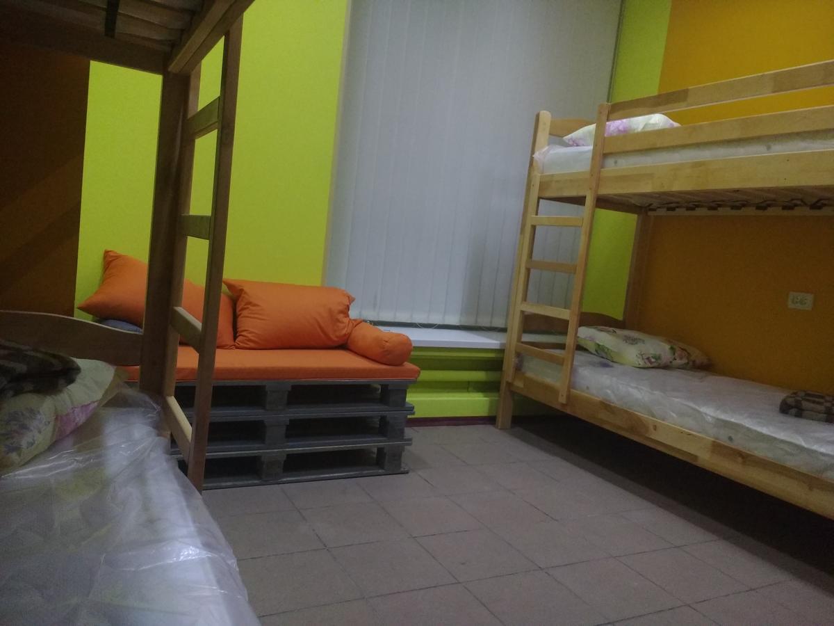 Yourhostel Дорогожичи Киев Екстериор снимка