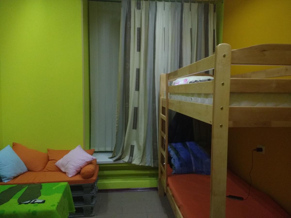 Yourhostel Дорогожичи Киев Екстериор снимка
