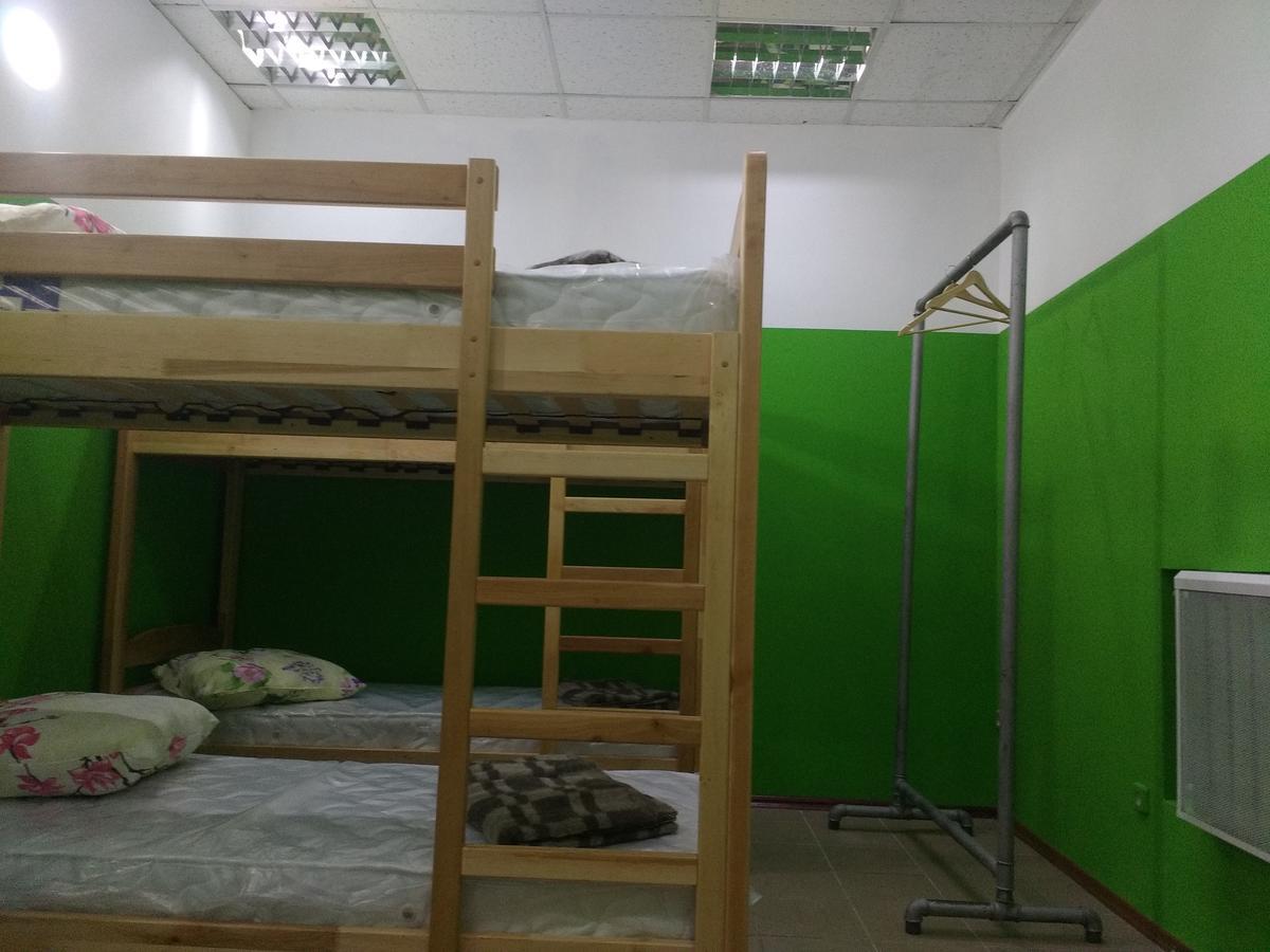 Yourhostel Дорогожичи Киев Екстериор снимка