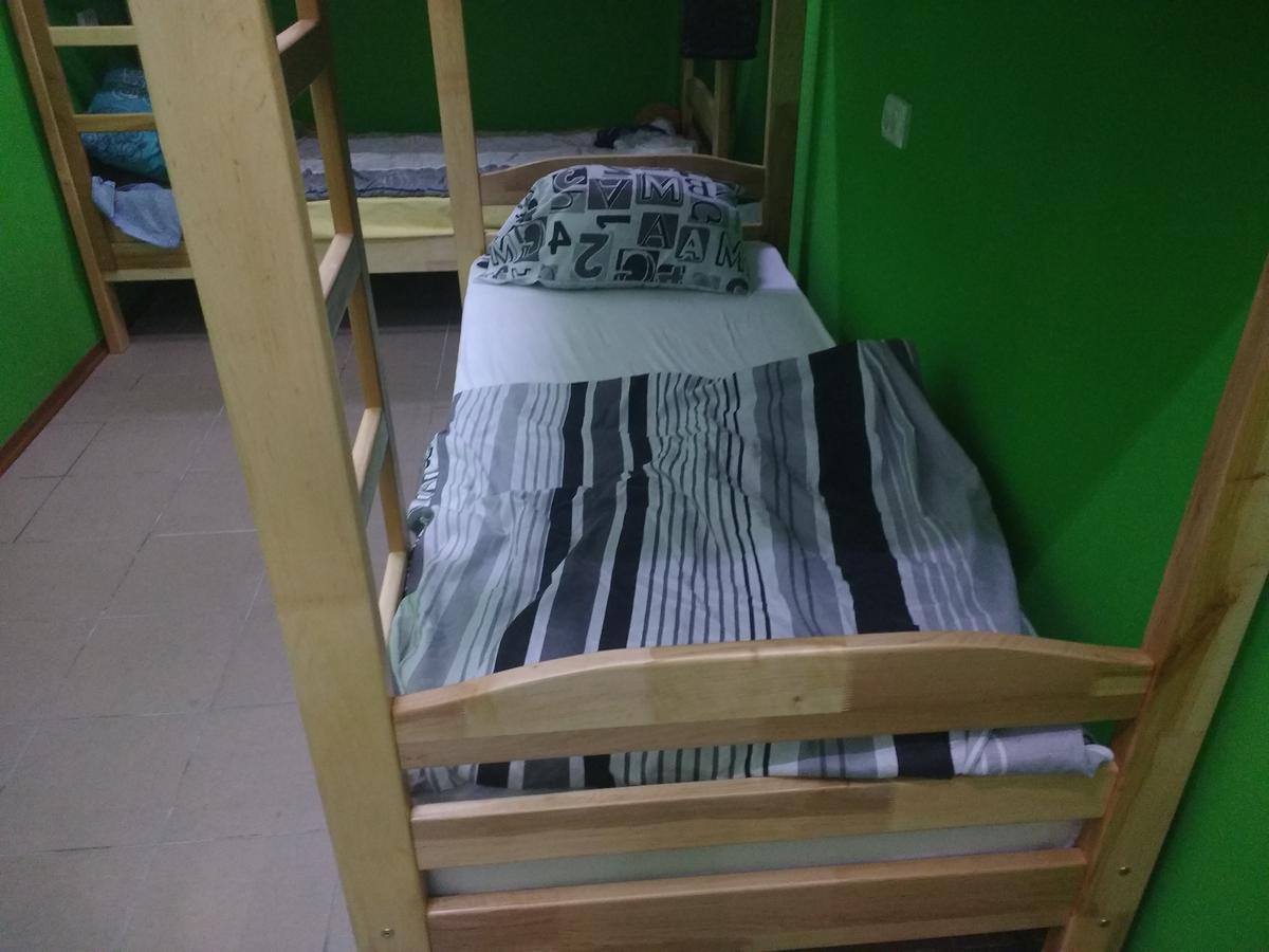 Yourhostel Дорогожичи Киев Екстериор снимка